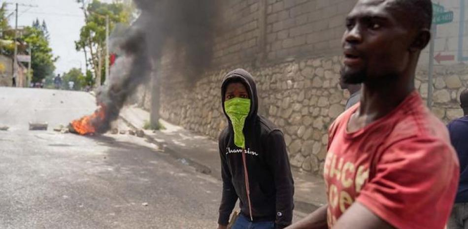 Pandillas convierten Puerto Príncipe en su "campo de batalla"