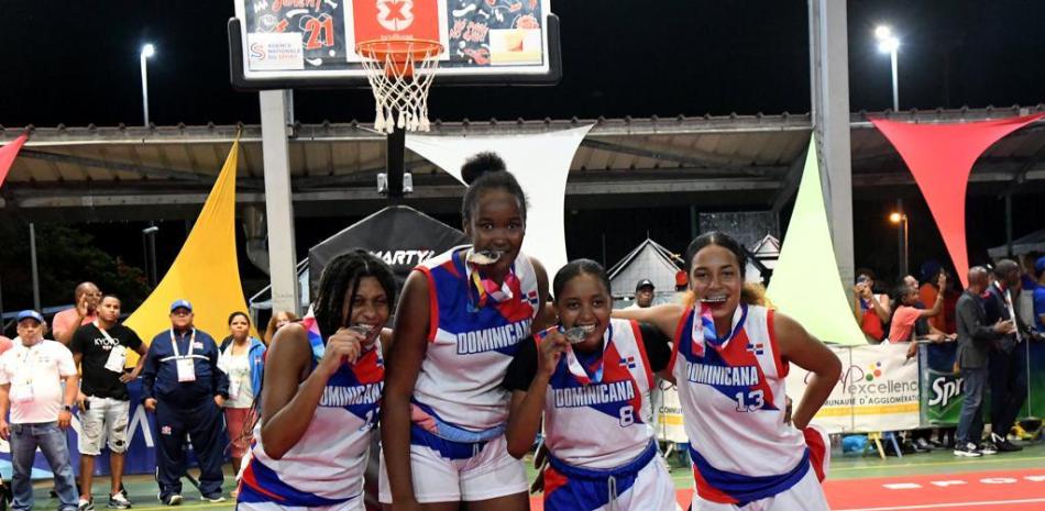 Equipo femenino de baloncesto 3X3 que participó en los Juegos Caribeños.