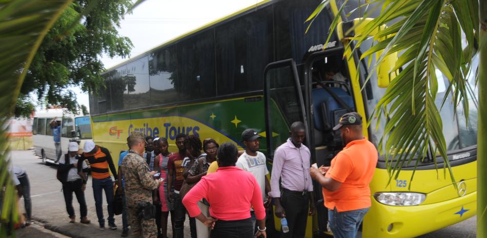 Caribe Tours sigue viajando a Haití. Metro suspendió.