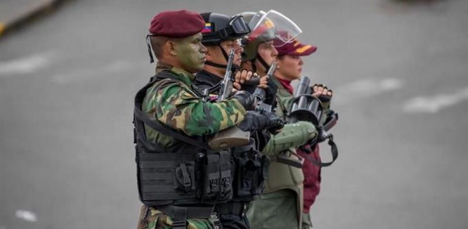 militares venezolanos / fotografia de archivo