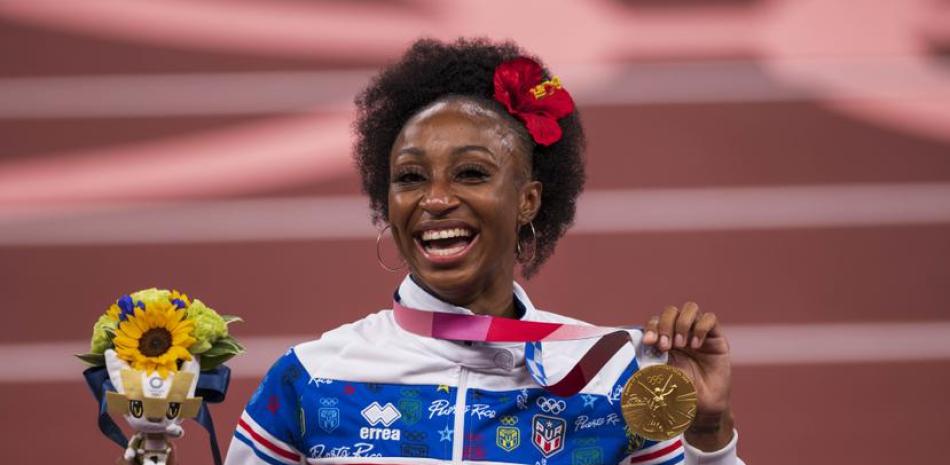 Jasmine Camacho Quinn se prepara para este sábado participar en los 100 metros con vallas