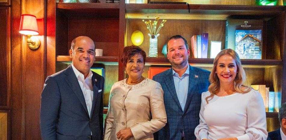 Víctor Rojas, Josefa Castillo, Orlando Jorge Villegas e Idalia Cabrera. Cortesía de los organizadores.