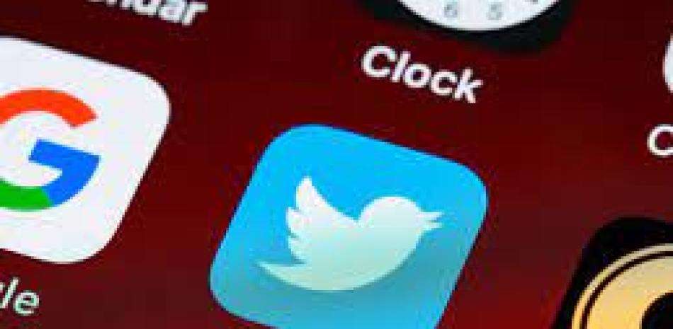 Icono de Twitter en un dispositivo móvil - PEXELS