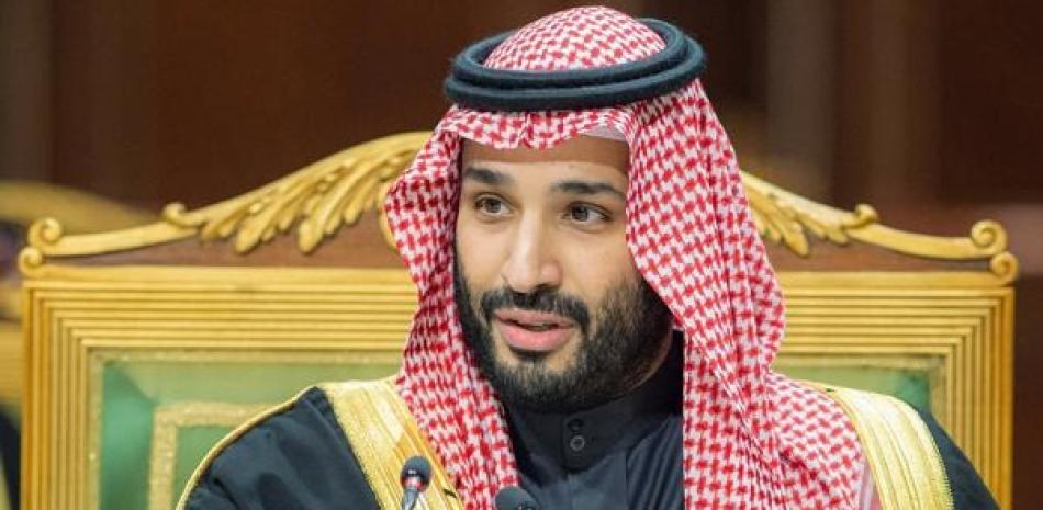 ELpríncipe heredero Mohammed bin Salman habla durante una cumbre del Consejo de Cooperación del Golfo en Riad, Arabia Saudí, 14 de diciembre de 2021. AP