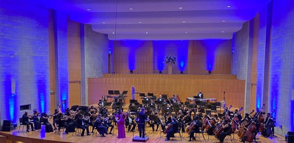 Para el resto de este año 2022 Aisha estará interpretando el concierto de Tchaikovsky en Argentina dirigida por el Maestro Luis Gorelik y acompañada de la Orquesta Sinfónica de Entre Ríos.