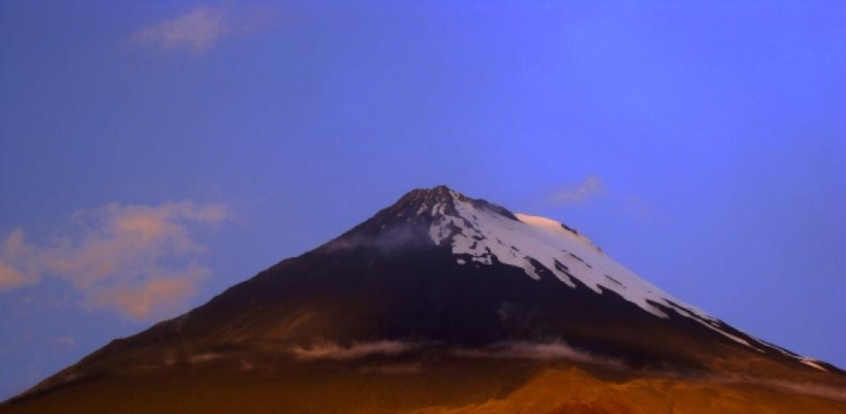 Vista desde la base occidental del volcán Sangay. V. Valverde / IGEPN