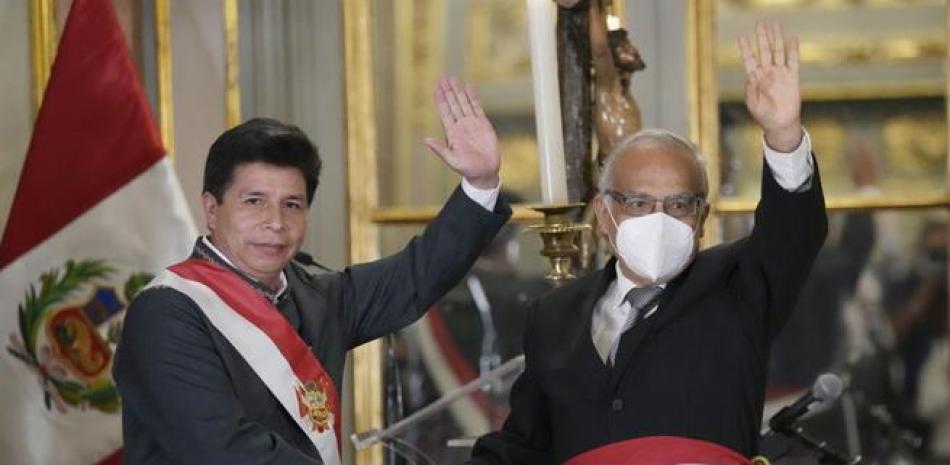 Imagen de archivo del presidente peruano Pedro Castillo y Aníbal Torres. LD