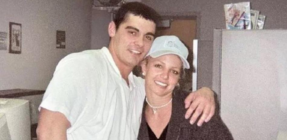 Jason Alexander Y Britney Spears contrajeron matrimonio en 2004 durante un viaje en Las Vegas (EE.UU.) pero firmaron el divorcio 55 horas después.
