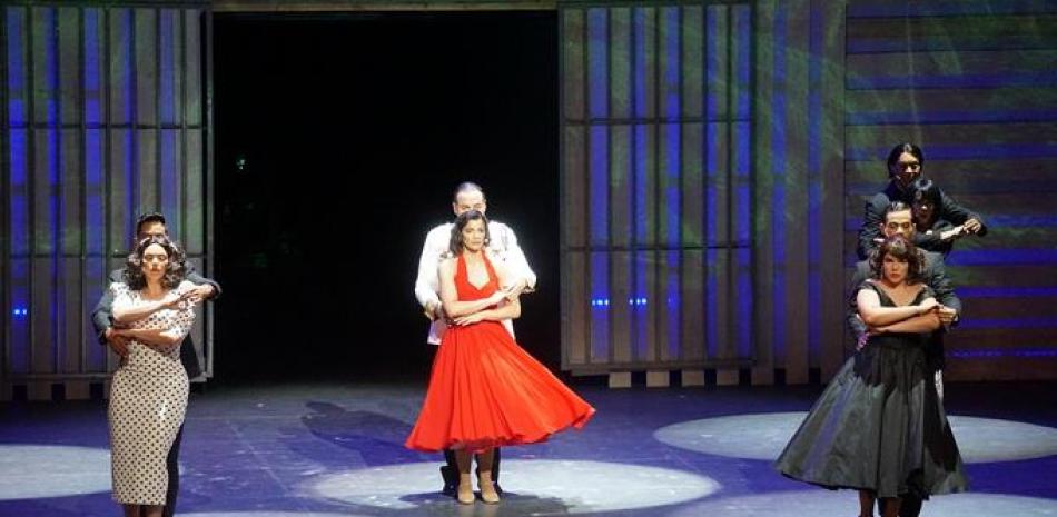 Una de las escenas del musical "Mariposa de acero", que se presentará de nuevo en el Teatro Nacional Eduardo Brito.