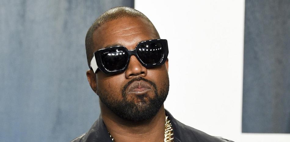 Kanye West en foto del 9 de febrero de 2020. El rapero ha sorprendido a todo el mundo con una nueva forma de presentar la nueva colección. Una estrategia que le ha valido muchas críticas. (Foto: AP, archivo).