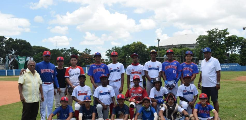 Integrantes de la selección U12 que representará a la República Dominicana en el Panamericano de Béisbol.