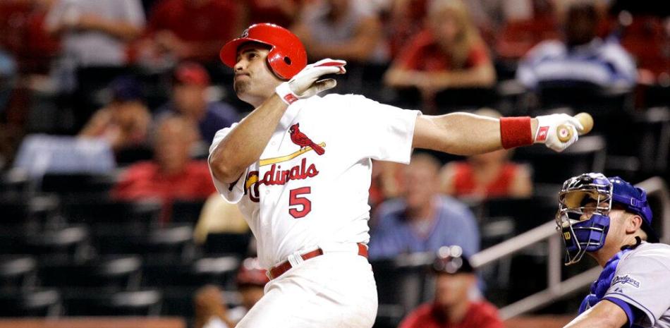 Albert Pujols está a ley de ocho jonrones a la marca de 700 cuadrangulares de por vida.