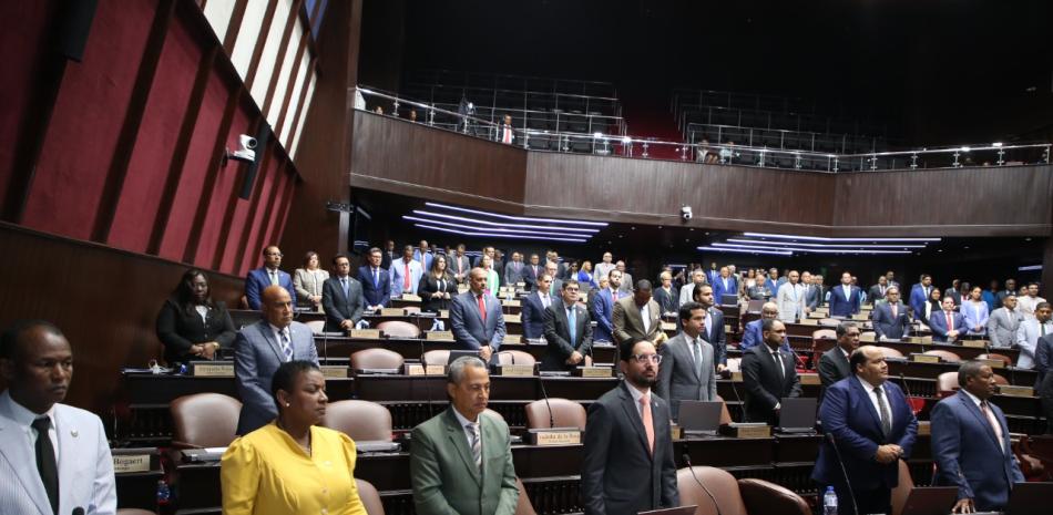 Diputados aprueban proyecto de ley para otorgar "gratificación" a deportistas exaltados