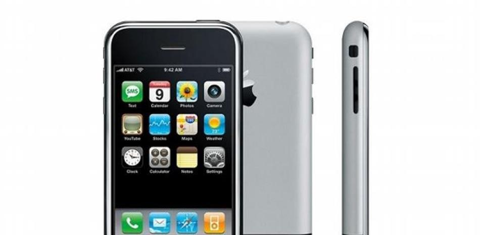 El primer modelo de iPhone (2007)