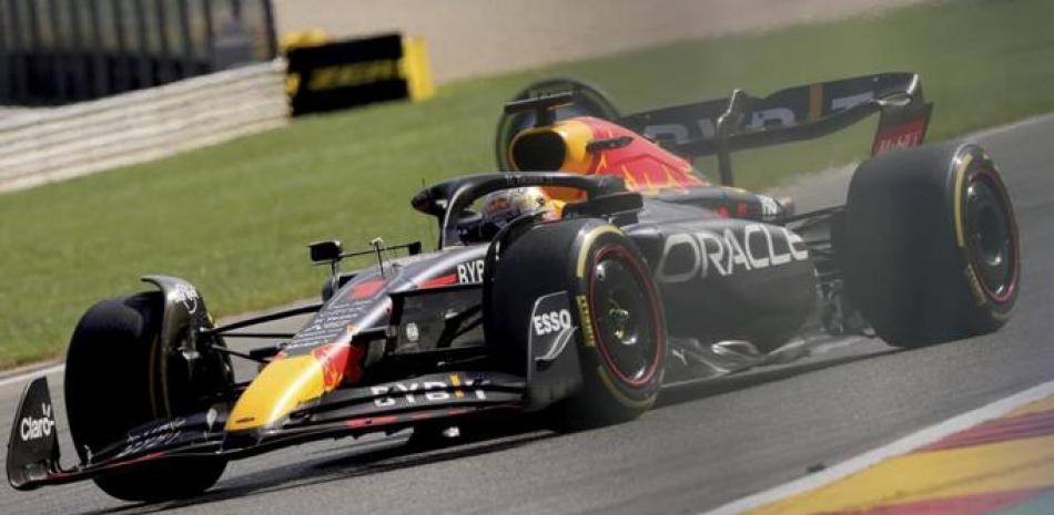 Max Verstappen de Red Bull durante el Gran Premio de Bélgica.