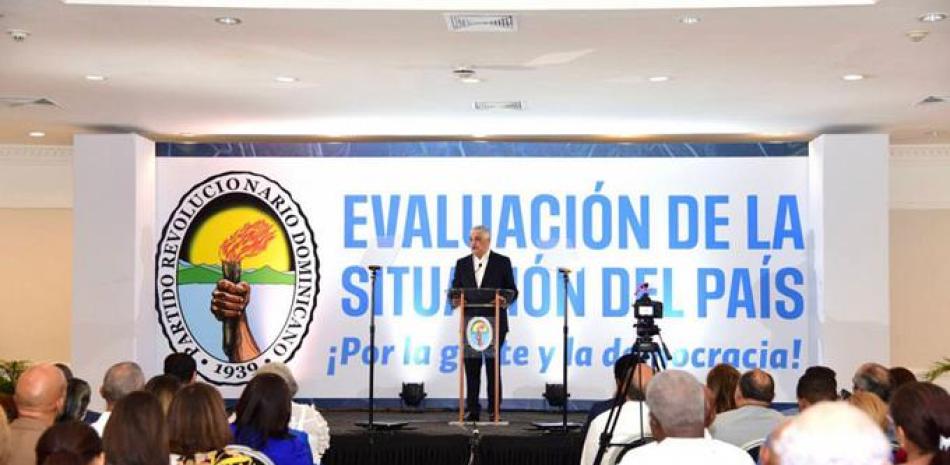 Miguel Vargas, presidente del PRD, emitió documento.
