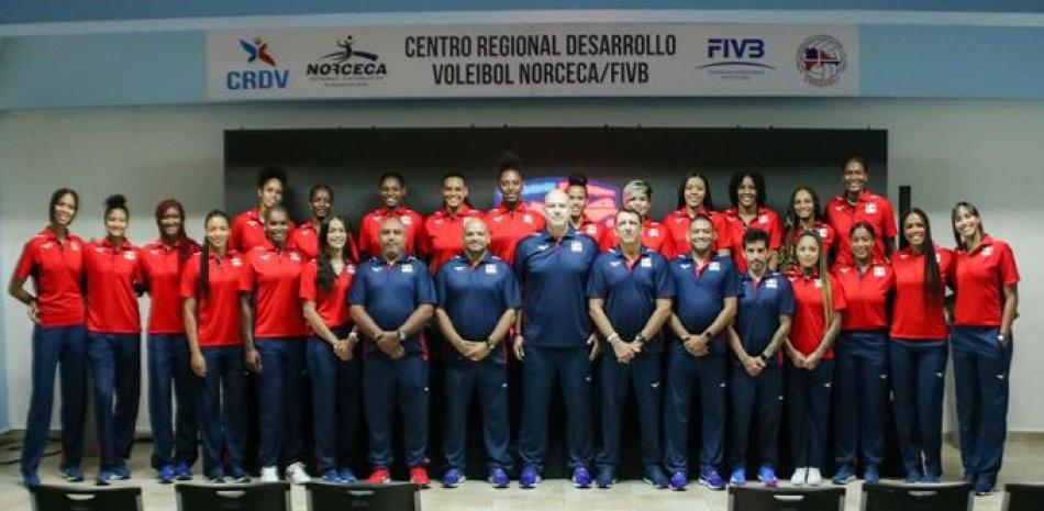 Integrantes del equipo de la República Dominicana que participará en el fin de semana en al torneo Norceca Final Six.