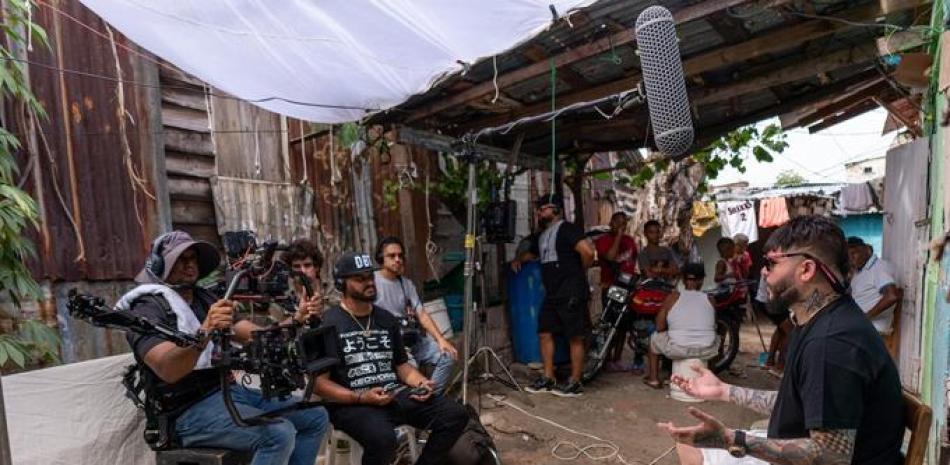 El documental mostrará la incidencia del movimiento musical de mayor arrastre de la República Dominicana, el dembow y será estrenado el 08 de octubre por Amazon Music y Amazon Prime.