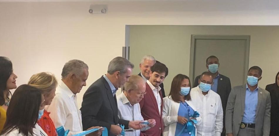 El presidente Luis Abinader encabezó inauguración de un  centro en Cedimat.