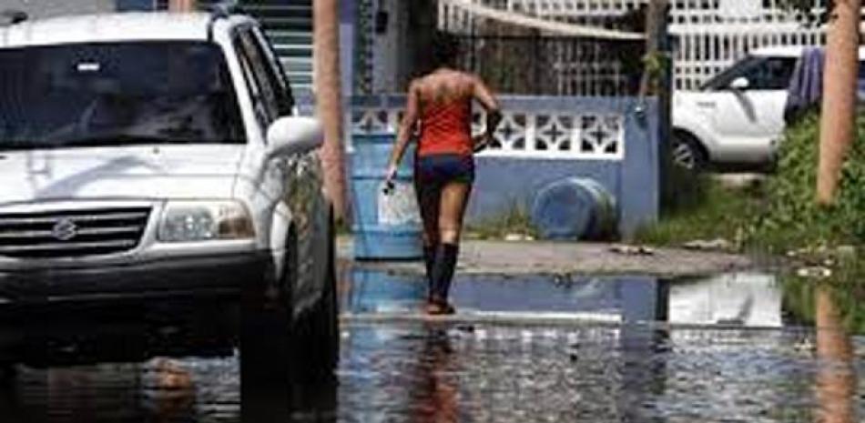 Fotografía de una calle inundada tras el paso del huracán Fiona, en Loíza (Puerto Rico), el pasado 23 de septiembre de 2022. EFE/Thais Llorca