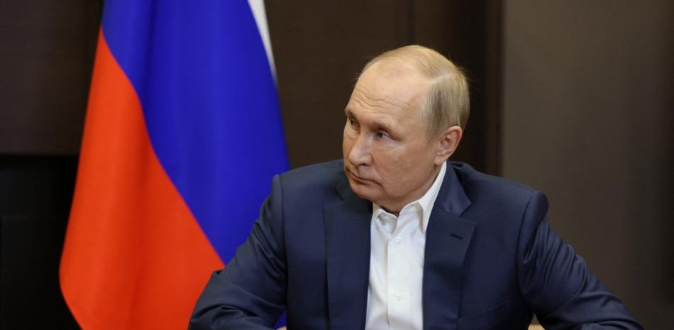 El presidente ruso Vladimir Putin asiste a una reunión con su homólogo bielorruso en Sochi el 26 de septiembre de 2022. Foto: Gavriil Grigorov/AFP.