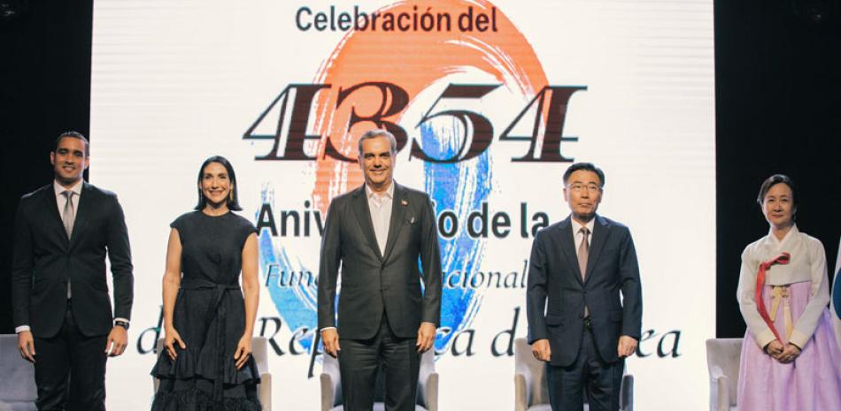 El presidente Luis Abinader encabezó el acto Día de la Fundación Nacional de Corea.