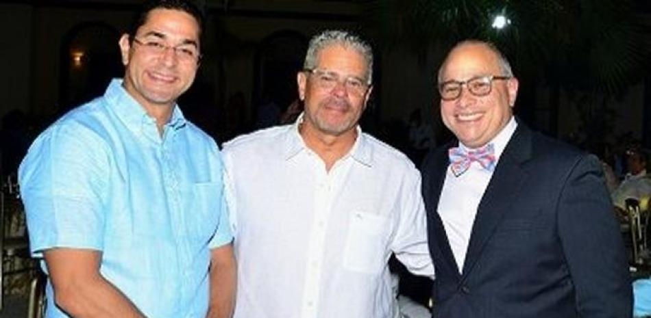 Salvador Egea, Carey Chan y Silvano Suazo.
