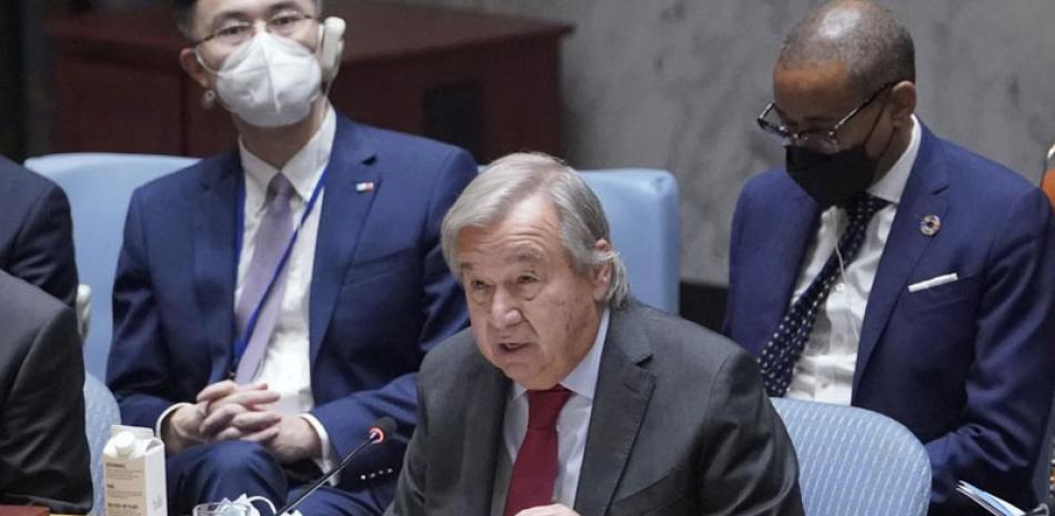 El secretario general de la ONU, Antonio Guterres, habla durante una reunión de alto nivel del Consejo de Seguridad sobre la situación en Ucrania.  el 22 de septiembre de 2022 . AP