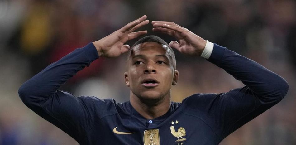 Kylian Mbappé firmó recientemente un gran contrato con el PSG, pero ya querría marcharse.