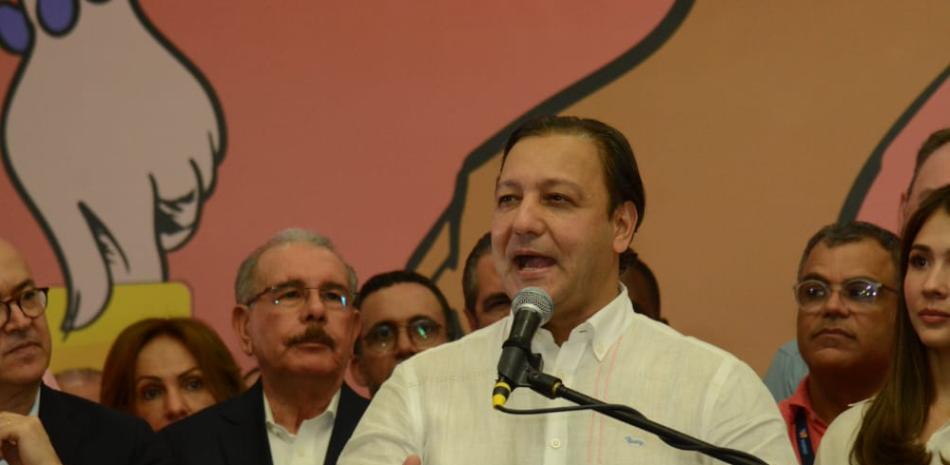 Abel Martínez al asumir la candidatura presidencial del PLD en la Casa Nacional de ese partido. JORGE LUIS MARTINEZ/LD