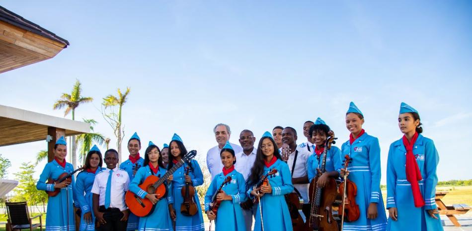 Grupo musical que participó del acto de lanzamiento de la Fundación AIB.
