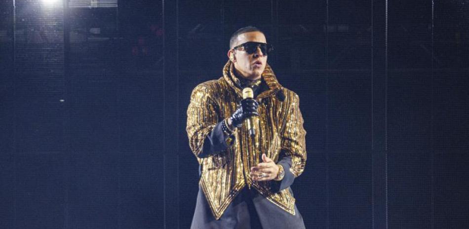 Daddy Yankee durante un concierto de su gira de despedida "La última vuelta" en Inglewood, California, el 27 de julio de 2022. (Foto por Willy Sanjuan/Invision/AP, archivo)