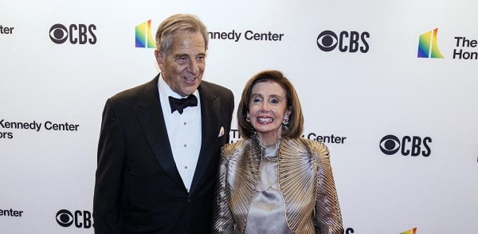 Nancy Pelosi y su marido, Paul Pelosi. AFP