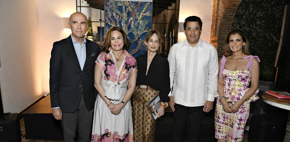 Mauricio Espinosa, Rosanna Rivera, Silvia Tcherassi, David Collado y Ligia Bonetti.