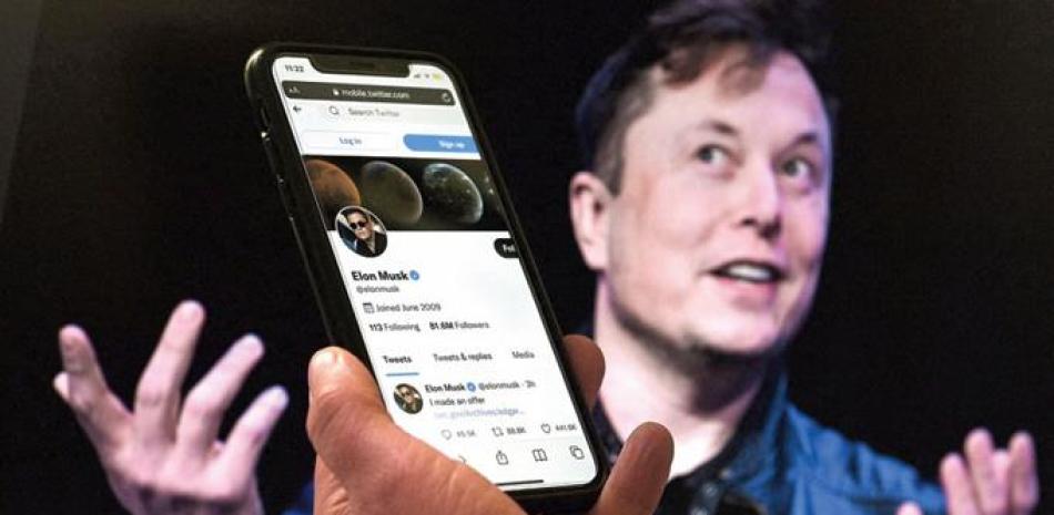 Elon Musk ha compartido pocos planes sobre cómo operará Twitter tras adquirirla por US$44.000 millones.