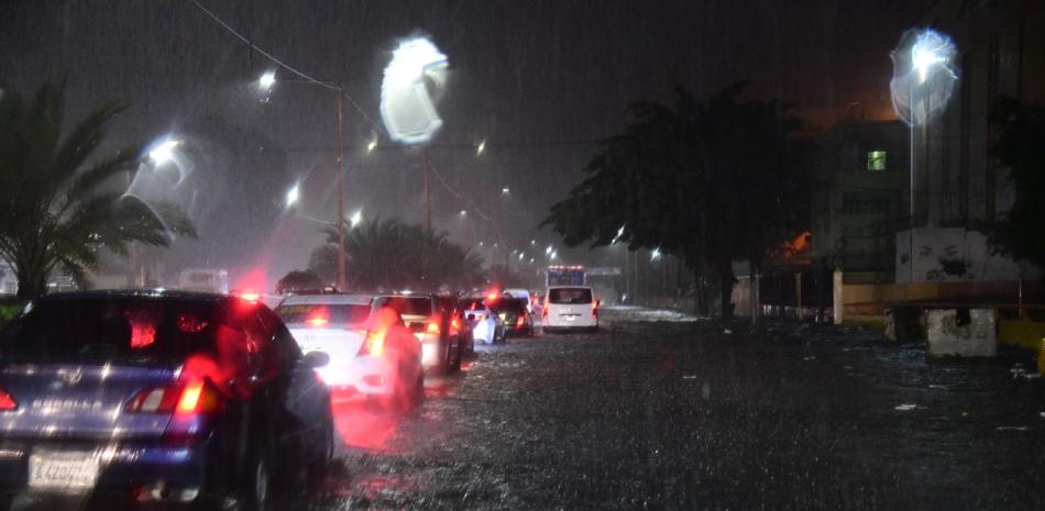 Imagen de la inundación en Santo Domingo el viernes cuatro de noviembre. Foto/ Víctor Ramírez, Listín Diario.