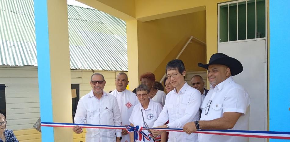 Embajada de Japón entrega 4 nuevas aulas escuela Padre Arturo de Monte Plata