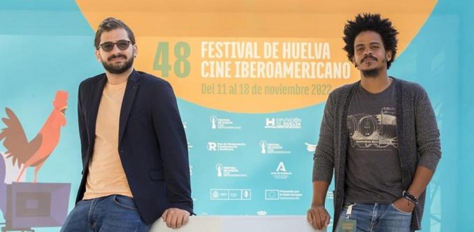 José María Cabral, director de Perejil, y el actor Ramón Emilio Candelario, en el Festival de Cine de Huelva. Foto: Europa Press