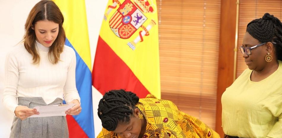 La ministra de Igualdad, Irene Montero, y la vicepresidenta de Colombia, Francia Márquez. Fuente: Europa Press