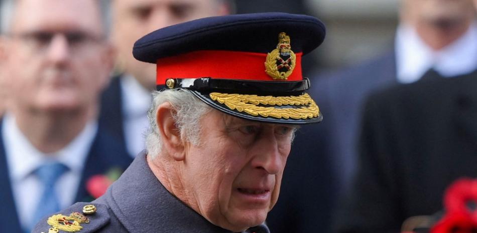 El rey Carlos III de Gran Bretaña asiste a la ceremonia del Domingo del Recuerdo en el Cenotafio de Whitehall en el centro de Londres, el 13 de noviembre de 2022.
TOBY MELVILLE / PISCINA / AFP