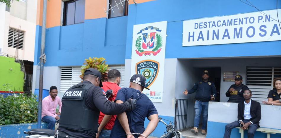 Destacamento policial de Hainamosa.

Foto: José Alberto Maldonado| Listín Diario