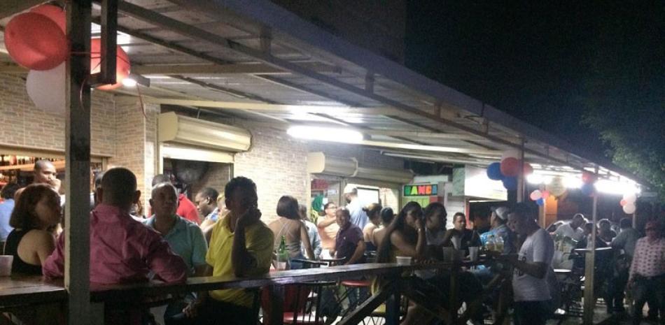 La restricción al horario para el expendio y consumo de bebidas alcohólicas solo afectaba a la provincia Santo Domingo.