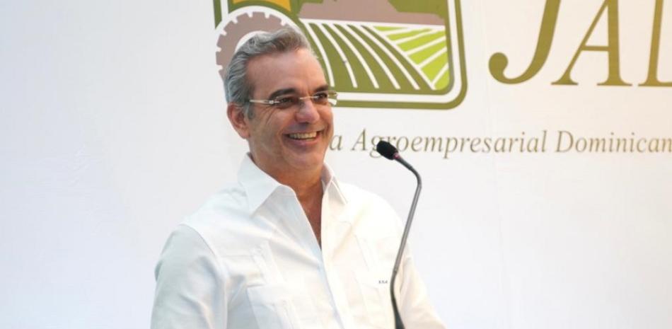 El presidente Luis Abinader durante el reconocimiento que realizó la Junta Agroempresarial Dominicana (JAD), al destacado agroempresario José Manuel Mallén "Jochy". Foto: Raúl Asencio/ Listín Diario.