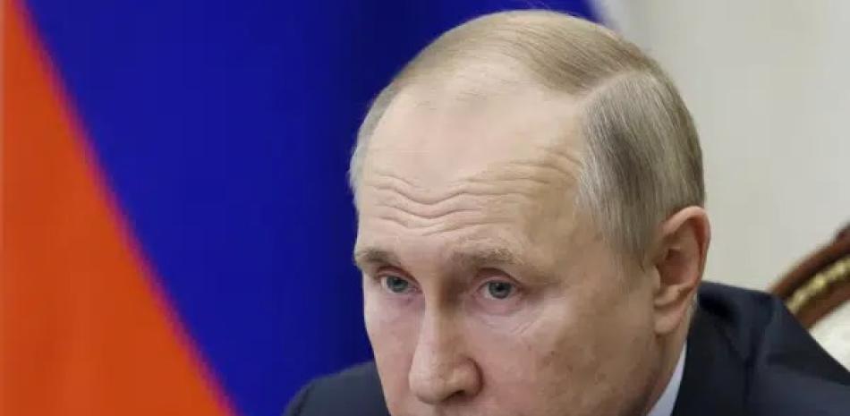 El presidente ruso Vladimir Putin durante una reunión del Consejo de Derechos Humanos de la presidencia, en Moscú, ayer. AP
