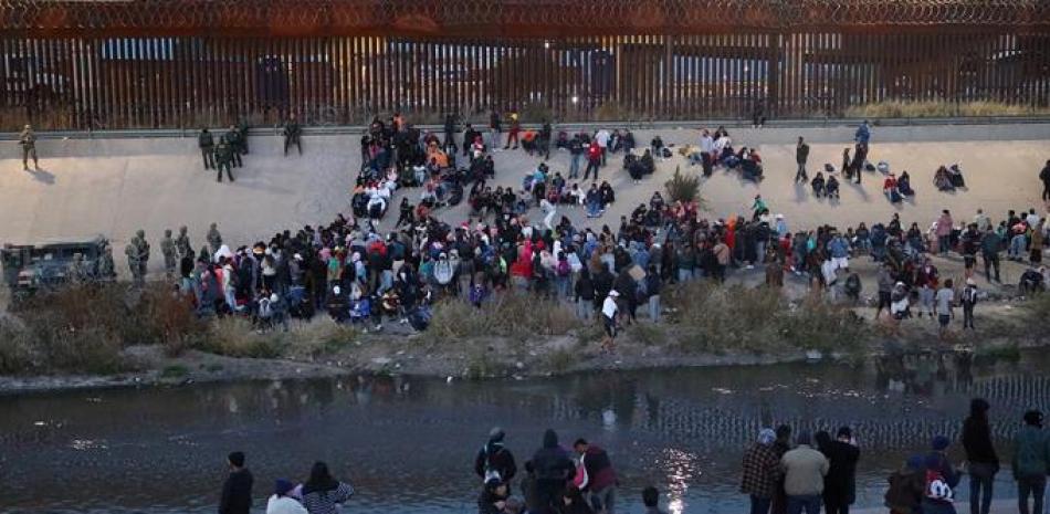 Migrantes en la frotera de México y Estados Unidos. Foto: AFP