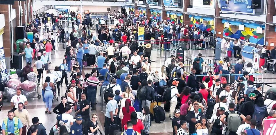 La terminal de Las Américas registra llegada viajeros.