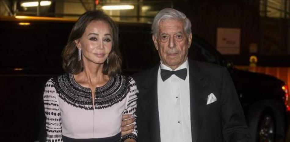 Mario Vargas Llosa e Isabel Preysler en sus vaciones en Puerto Rico en 2015 / archivo Listín Diario