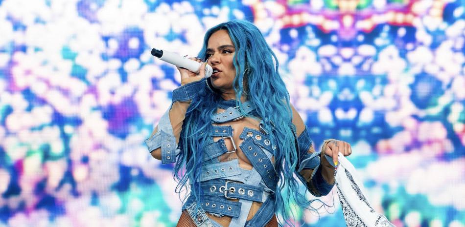 Karol G cuando se presentó en el Festival de Música y Arte de Coachella, en Indio California, el 17 de abril de 2022. (Foto por Amy Harris/Invision/AP, archivo).