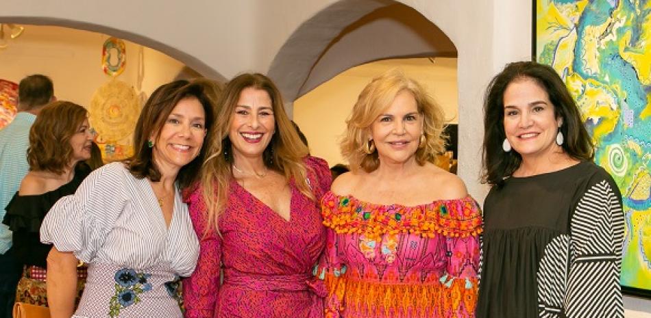 Michele Morales, Verónica Castilla, Claudia Messina y Teresa Montes.