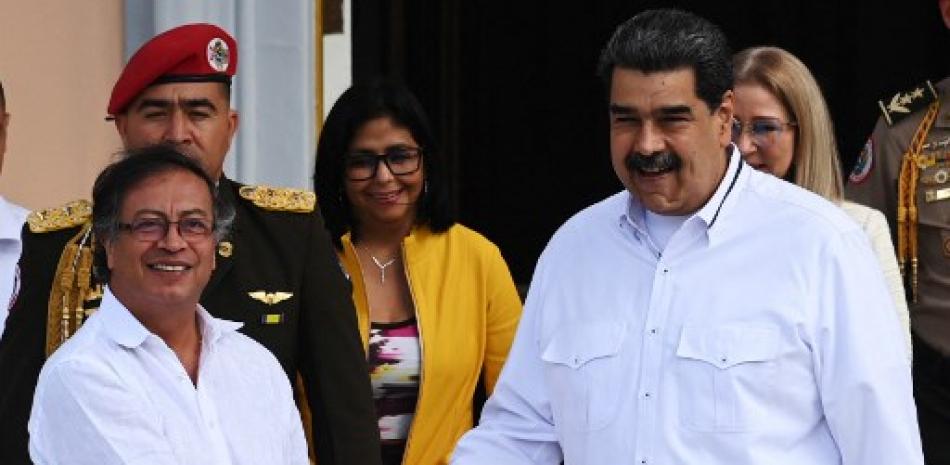 Presidente colombiano Gustavo Petro y su homólogo venezolano Nicolás Maduro. AFP